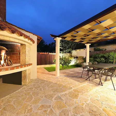 Arancia Villa *